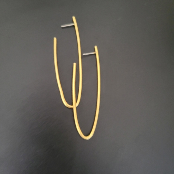 Gold Earrings - Picture 3 of 6